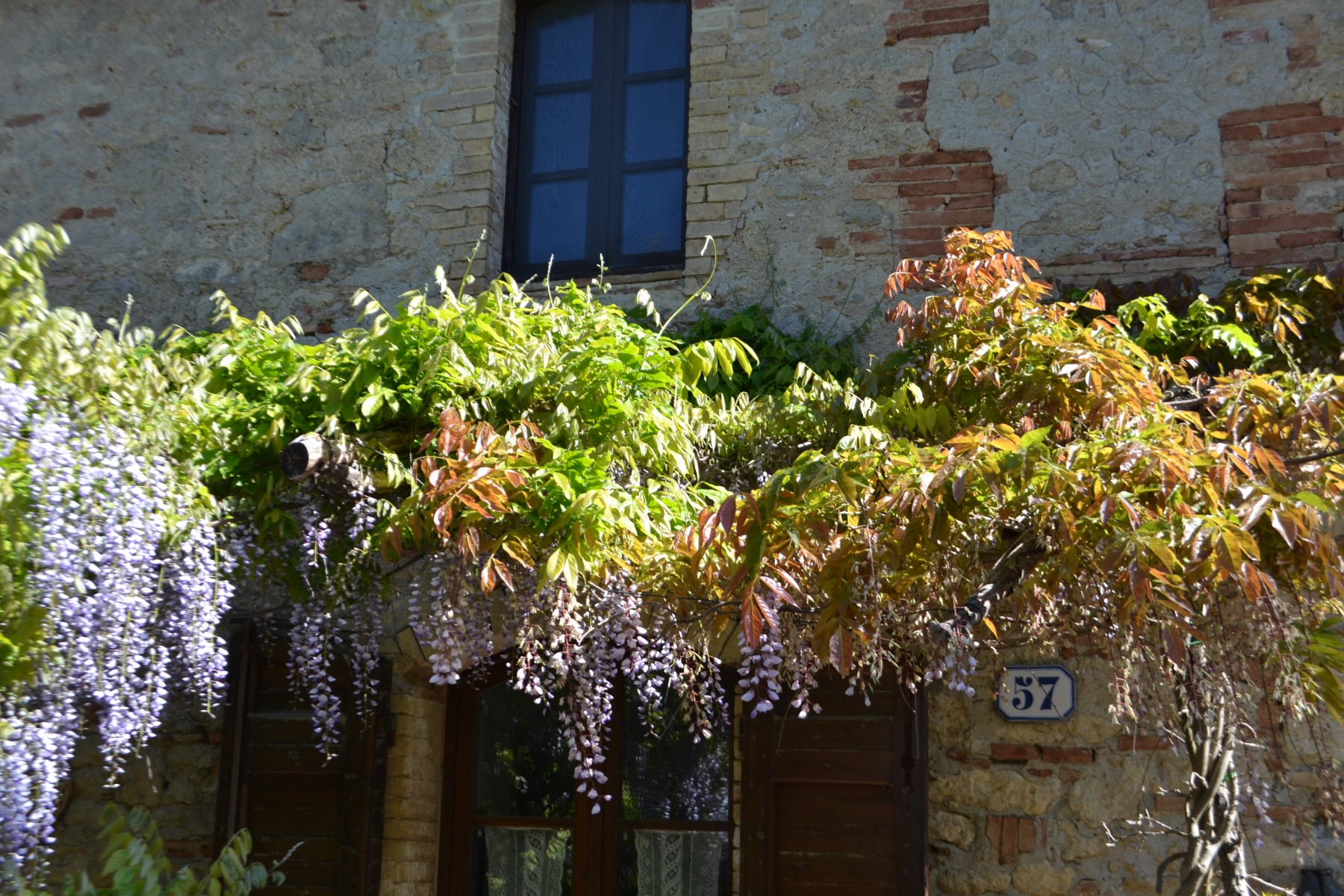 Countryside house in Tuscany, Italy in spring