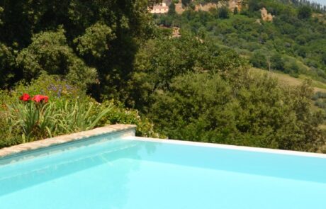 Ferienhaus mit Pool Toskana Blick auf Dorf