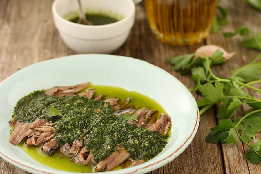 Essen Toskana Italien Fisch Sardellen in Olivenöl