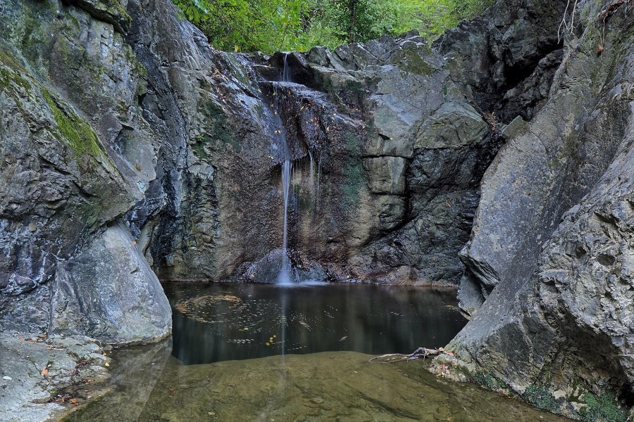 Bewegung Toskana baden im Wasserfall