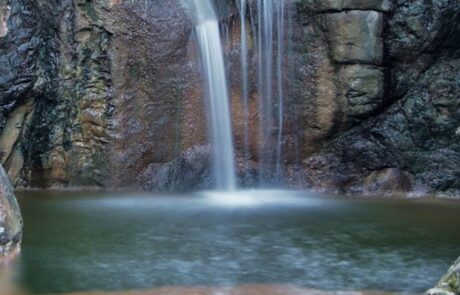 Baden Toskana im Wasserfall mitten im Wald