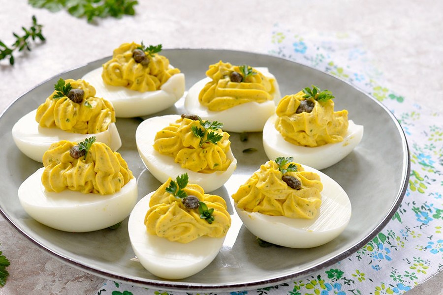 Essen Toskana Antipasti gefüllte Eier