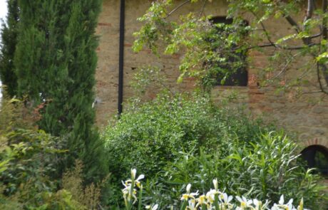 holiday home Tuscany antique house with garden