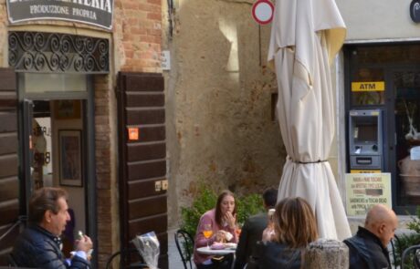 Stadt Toskana Pienza Bar Gelateria auf der Piazza
