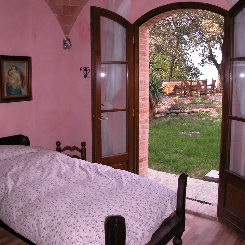 Holiday home with private garden in Pisa, Tuscany