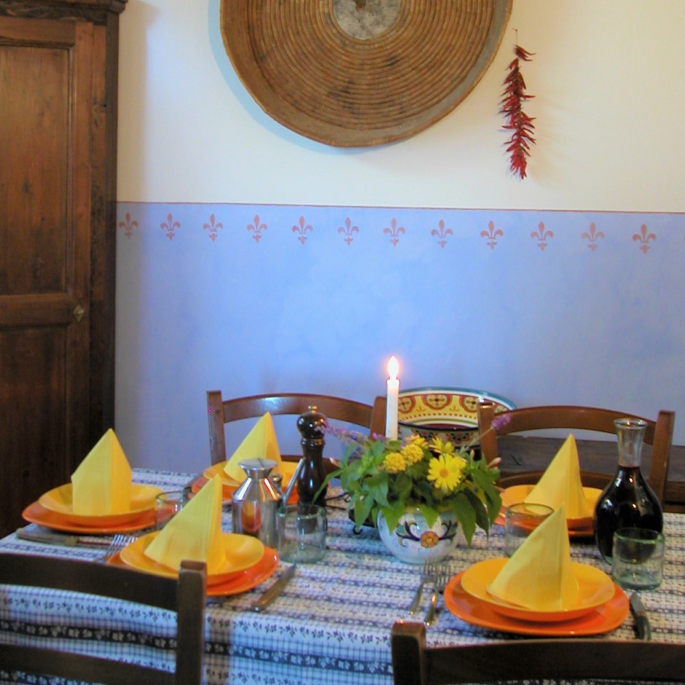 Dining room of the holiday apartments in Sienna